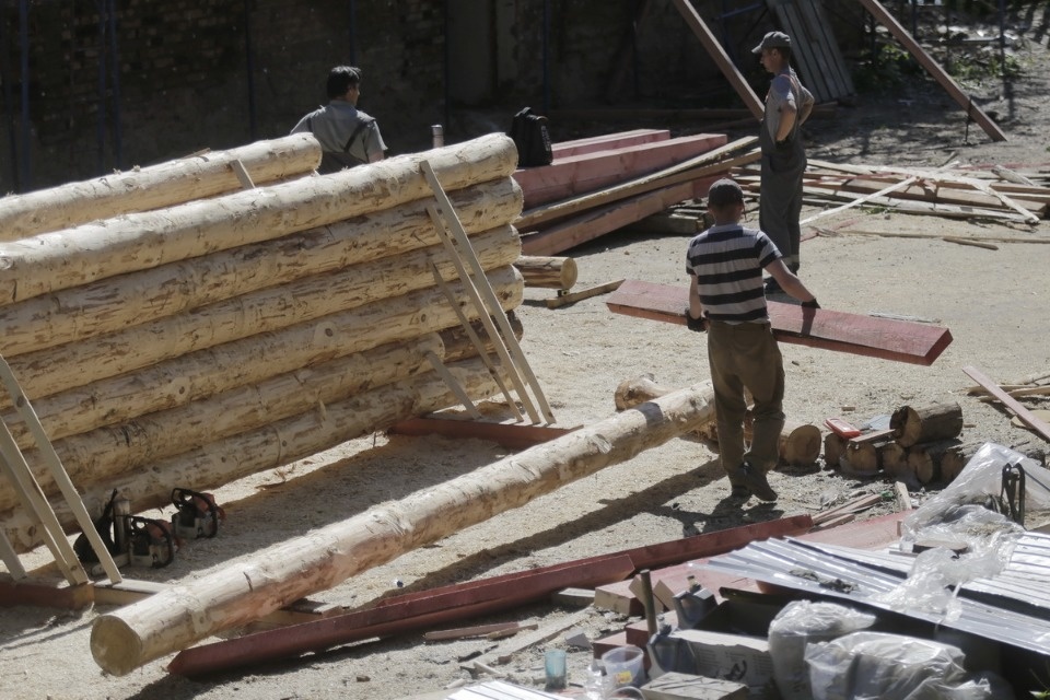 Заграница нам поможет! Заграница нам поможет!