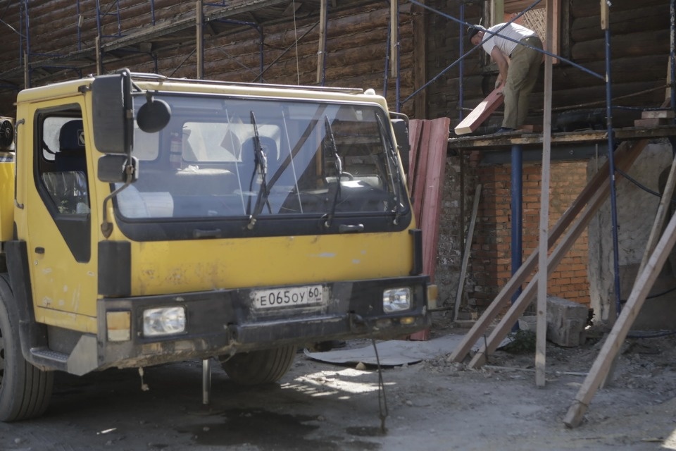 Заграница нам поможет! Заграница нам поможет!