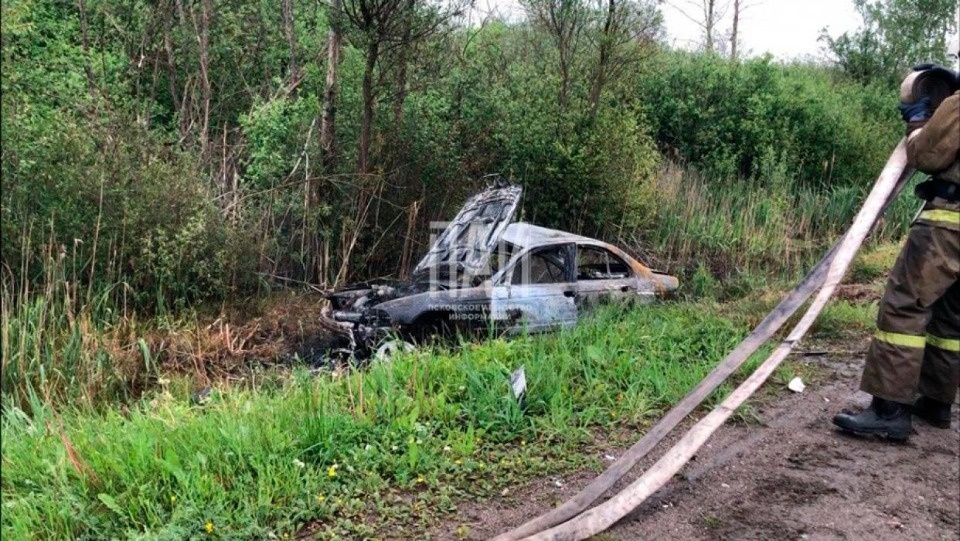 Человек погиб в ДТП с последующим пожаром в Печорском районе