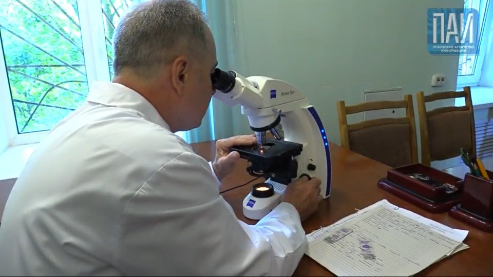 Как определить коронавирус, рассказал псковский патологоанатом