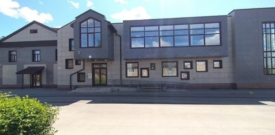 В Бежаницком центре культуры монтируют новую звуковую и световую аппаратуру