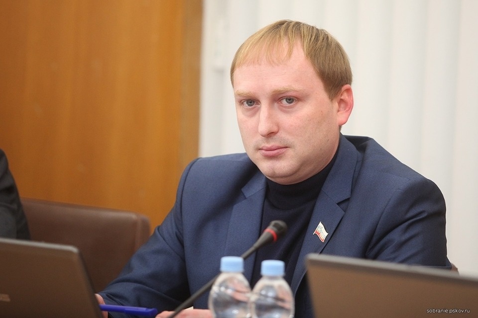 Поправка на партийность