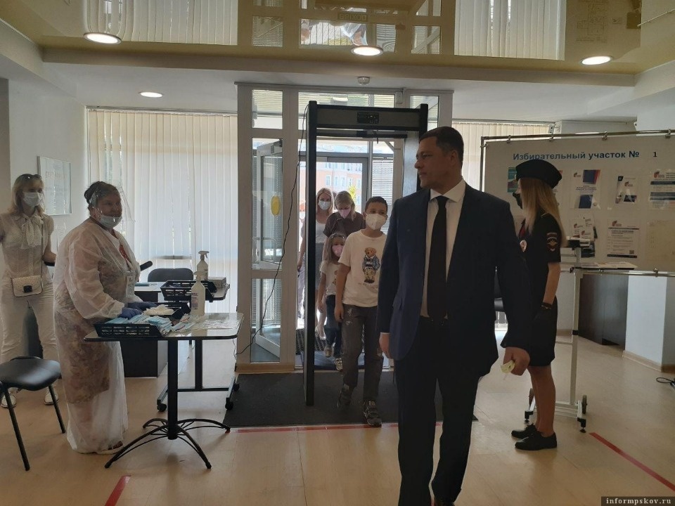 Губернатор проголосовал за поправки в Конституцию РФ