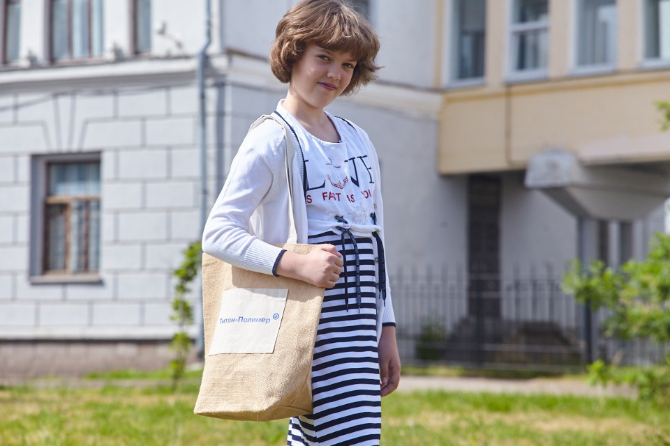 Псковский завод «Титан-Полимер» вручил подарки победителям экочелленджа