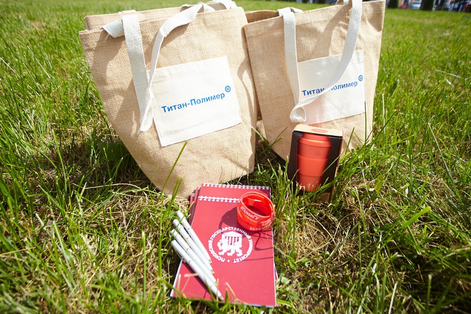 Псковский завод «Титан-Полимер» вручил подарки победителям экочелленджа