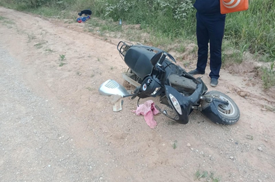 Две скутеристки из Мурманска пострадали в ДТП в Псковской области 