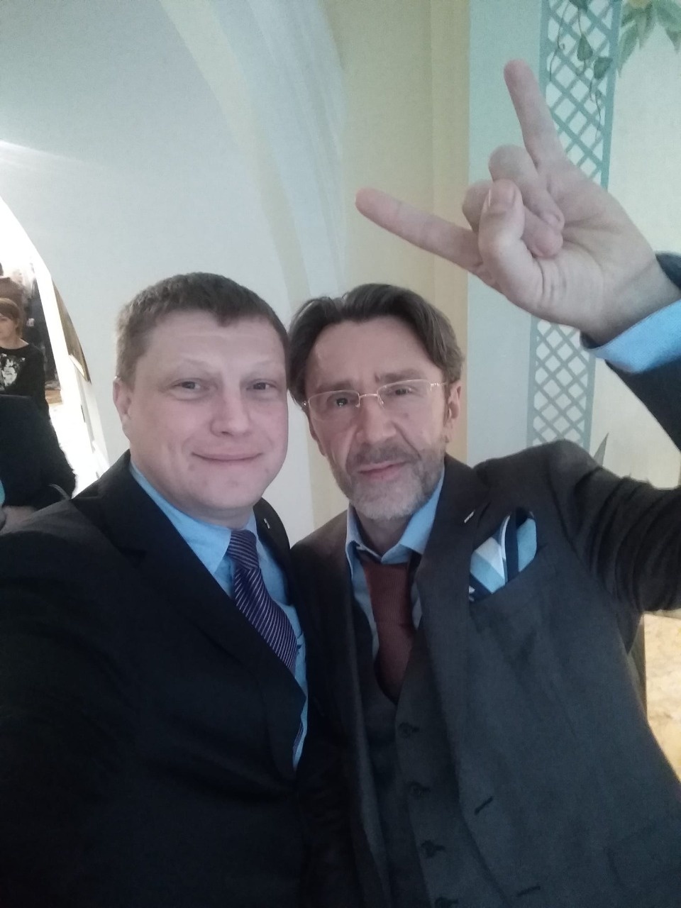 Партийность в малых дозах