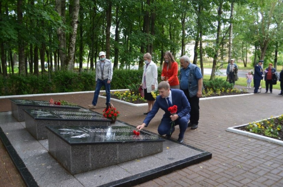 Губернатор поздравил Псковский и Палкинский районы с  76-летием со дня освобождения 