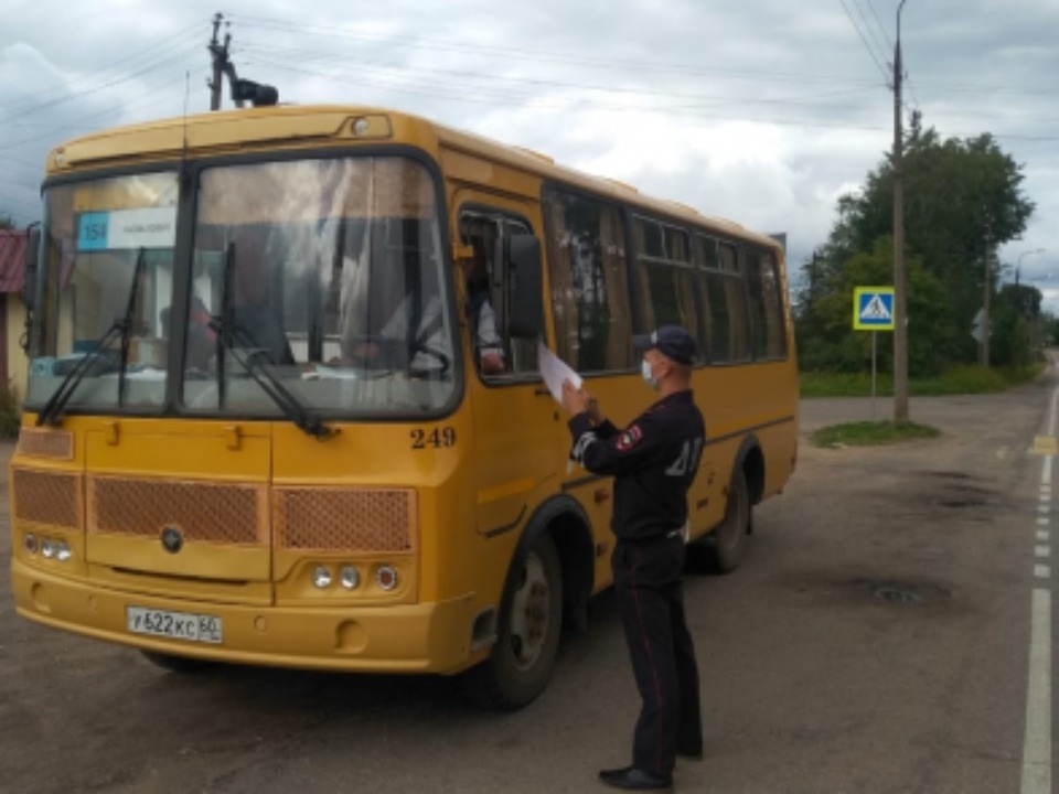 Административное нарушение выявили псковские полицейские при проверке маршруток 
