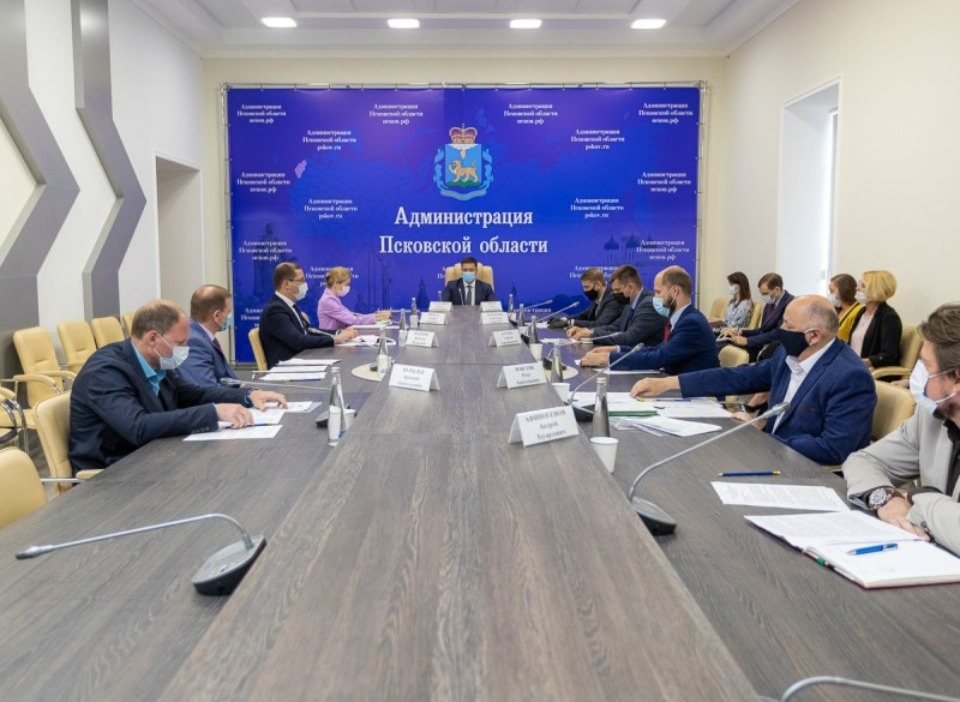 Станцию по заправке машин экологичным топливом откроют в Псковской области