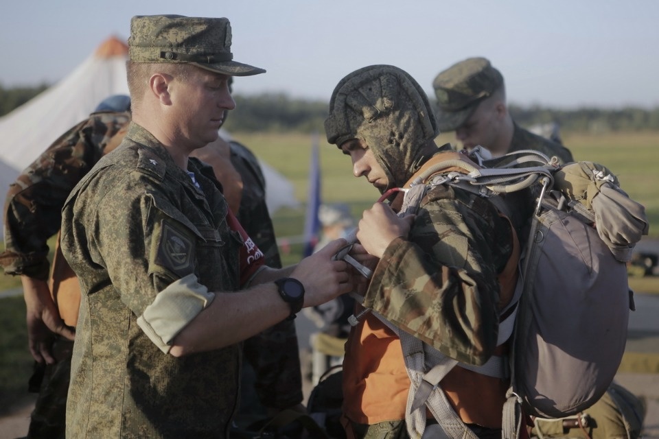 Первый пошёл!