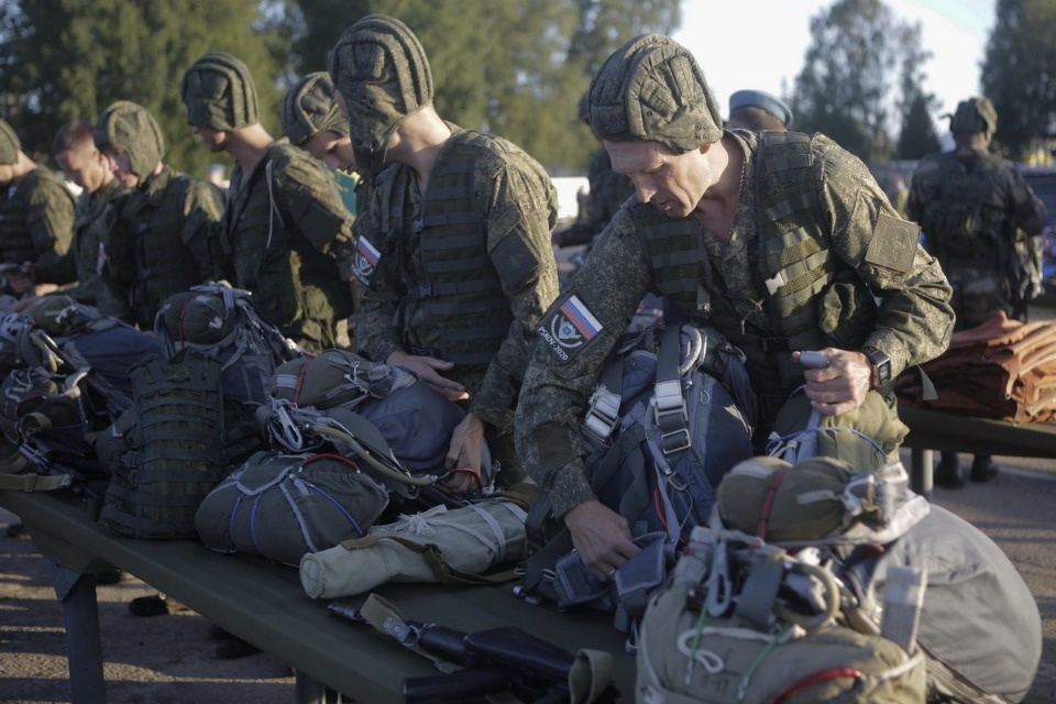 Первый пошёл!