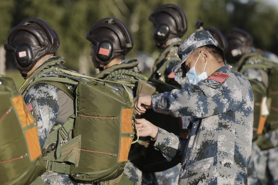 Первый пошёл!