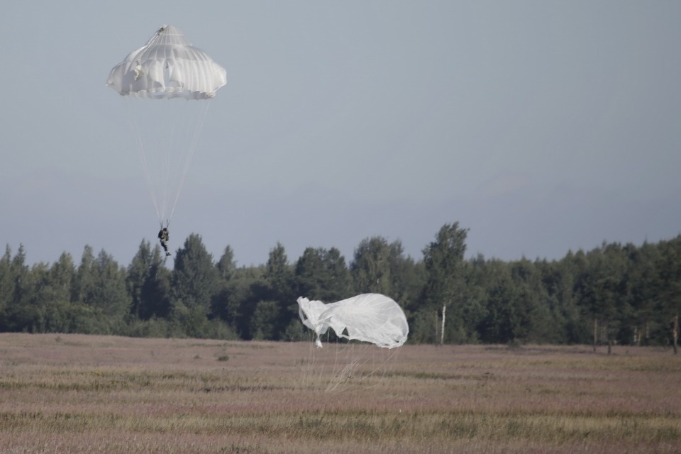 Первый пошёл!
