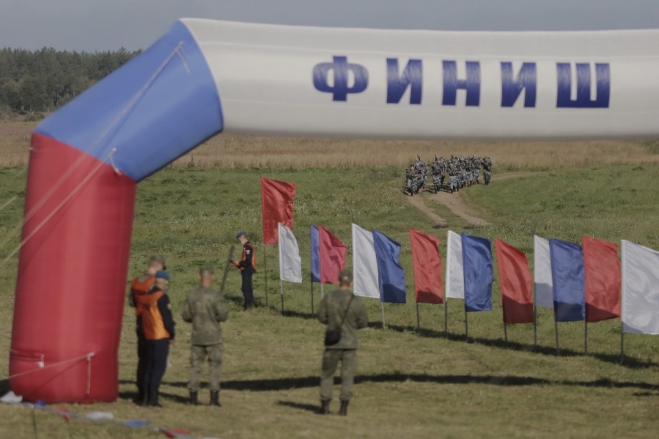 Первый пошёл!