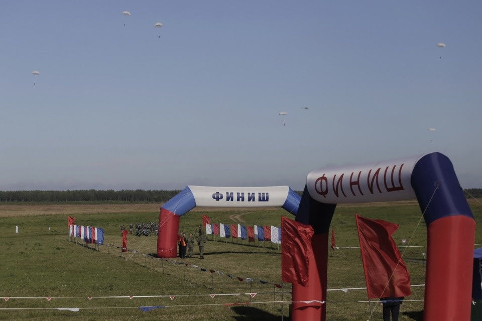 Первый пошёл!