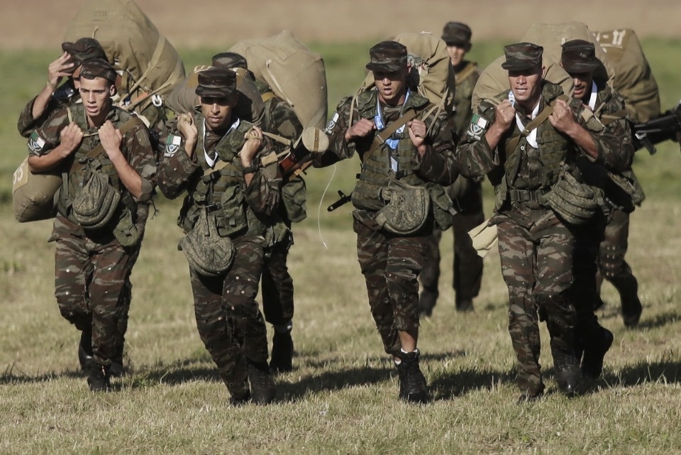 Первый пошёл!