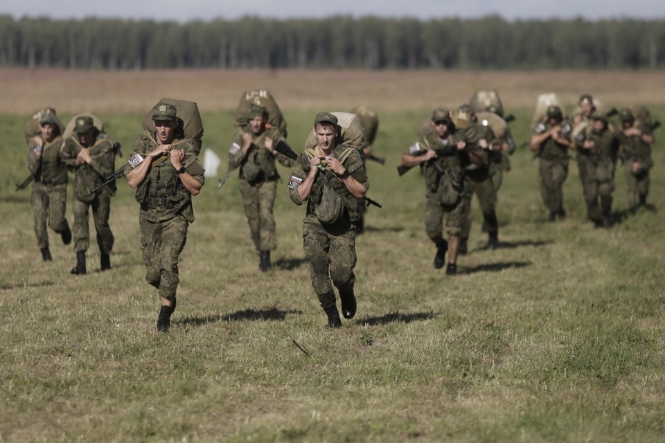 Первый пошёл!