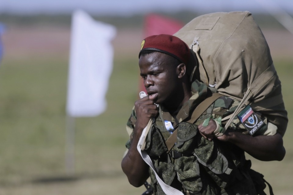 Первый пошёл!