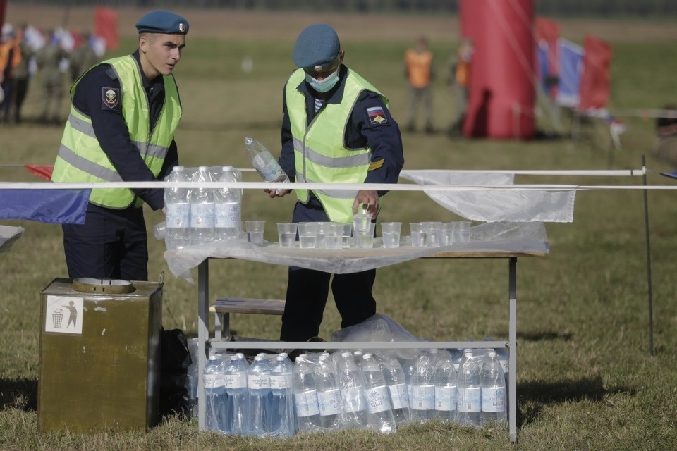 Первый пошёл!