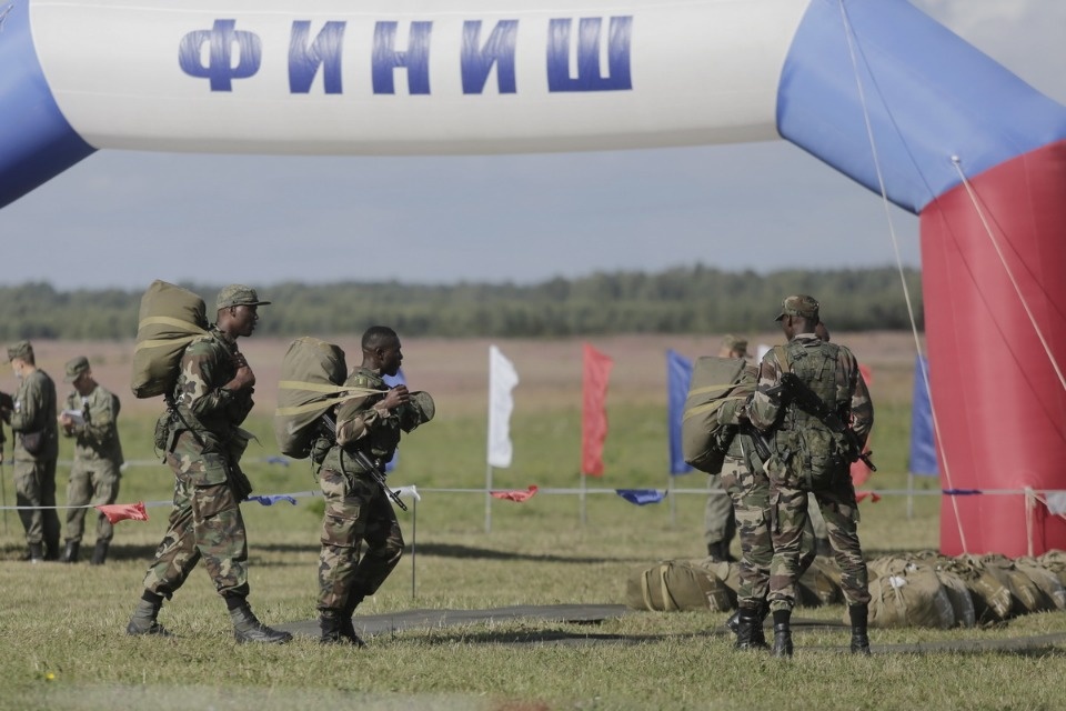 Первый пошёл!