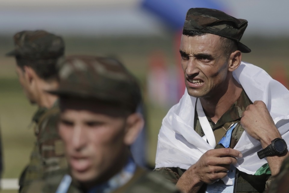 Первый пошёл!