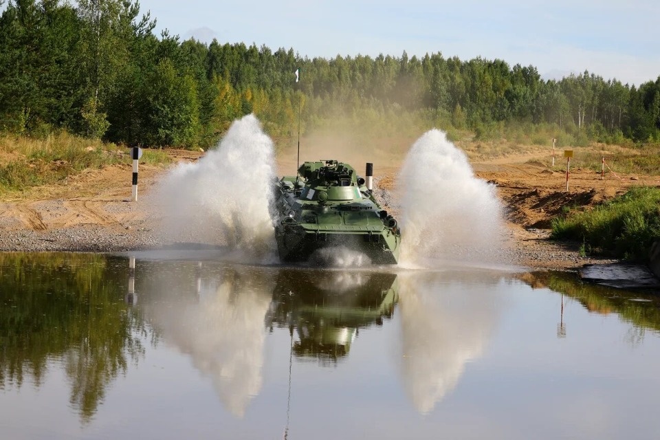 Экипажи российских БМД-2  выиграли этап конкурса «Десантный взвод»