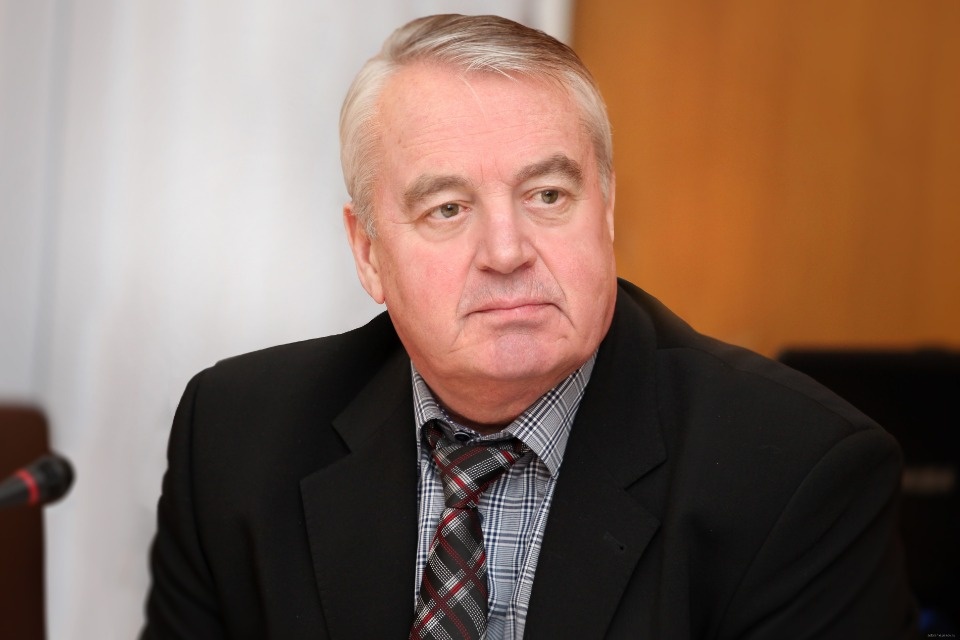 Резьба по мандатам