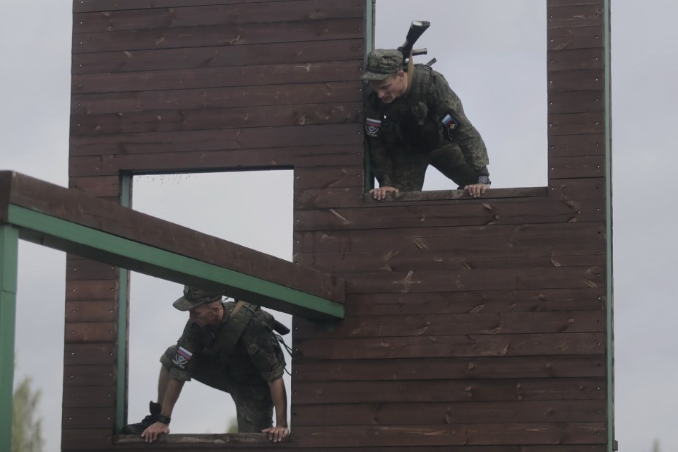 Преодолевая препятствия