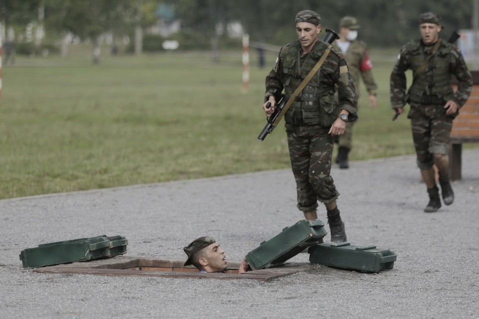 Преодолевая препятствия