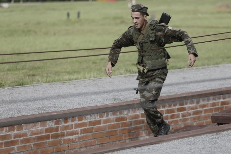 Преодолевая препятствия