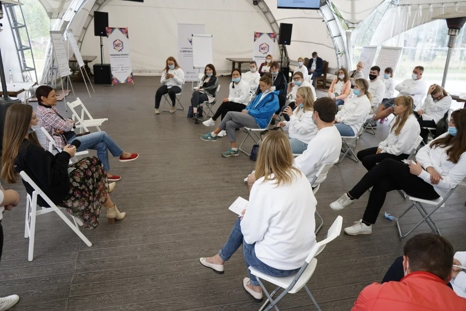 Слет молодежных советов «С властью на равных» прошел в Псковской области