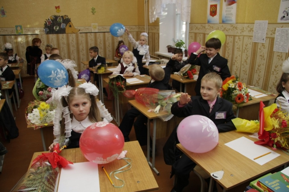 Новый учебный год в Псковской области начинается с учетом соблюдения антикоронавирусных мер