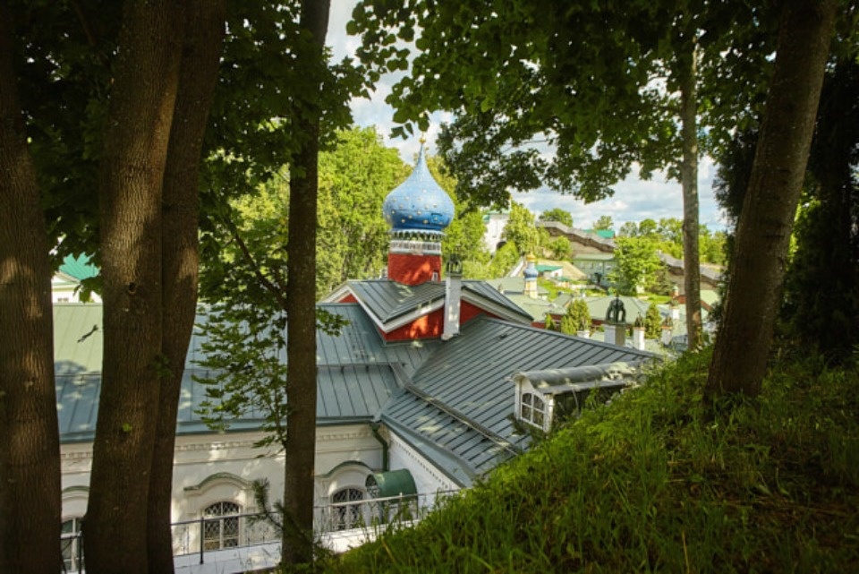 С 10 сентября заработает Паломнический центр Псково-Печерского монастыря