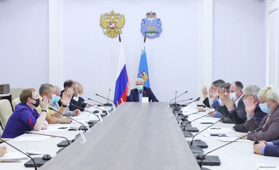 Вопрос о сокращении числа депутатов рассмотрят на ближайшей сессии Псковского облсобрания