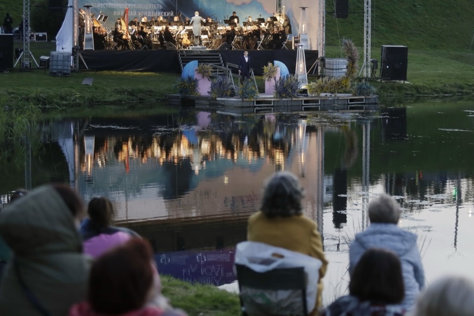 Фонтан и музыка Фонтан и музыка