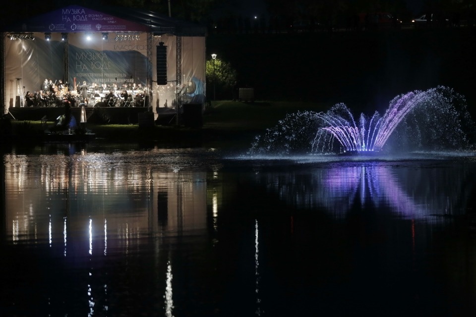 Фонтан и музыка Фонтан и музыка