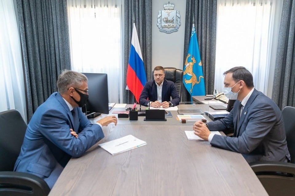 Псковский губернатор поручил до конца недели подготовить дома к пуску отопления