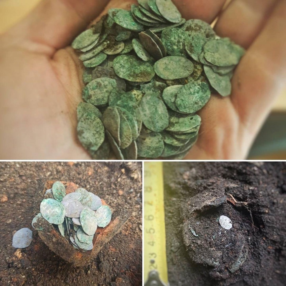 Клад XVI века нашли археологи в Пскове