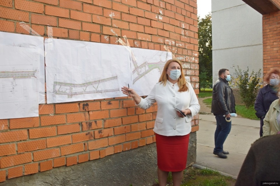 Тротуары планируют сделать  на улице Кузбасской Дивизии в Пскове 