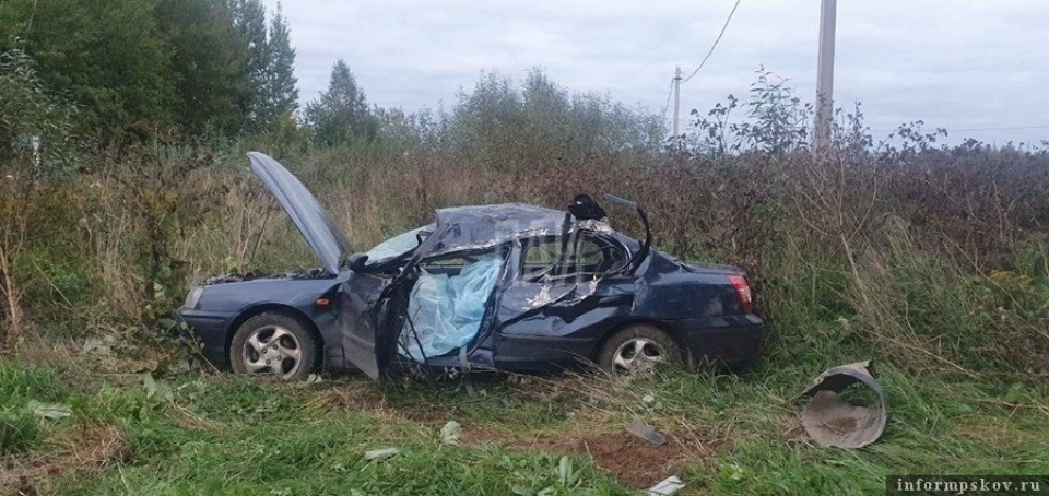 Два человека погибли в ДТП под Великими Луками Два человека погибли в ДТП под Великими Луками
