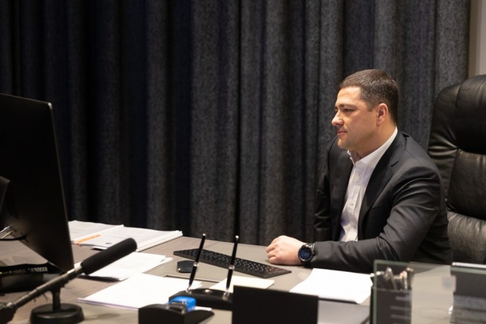 За труд поблагодарил работников машиностроения губернатор Псковской области