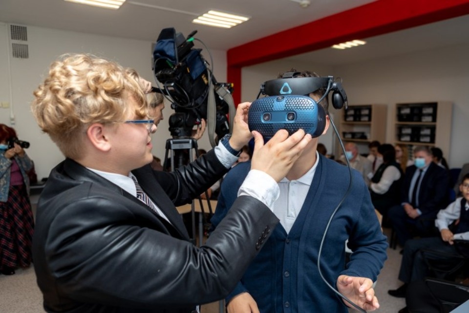 «Точки роста» заработали в школах Псковской области