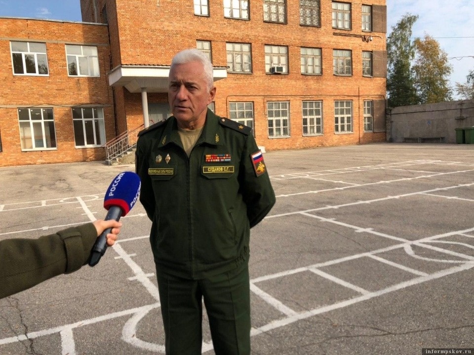 Псковский военный комиссар: Весной ни один призывник с COVID в войска не попал