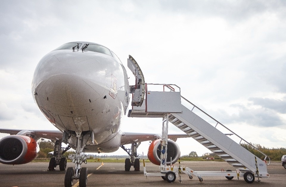 25 пассажиров улетели в Минеральные Воды первым авиарейсом из Пскова