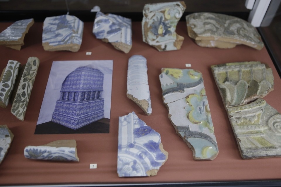 Алмазы и стекло