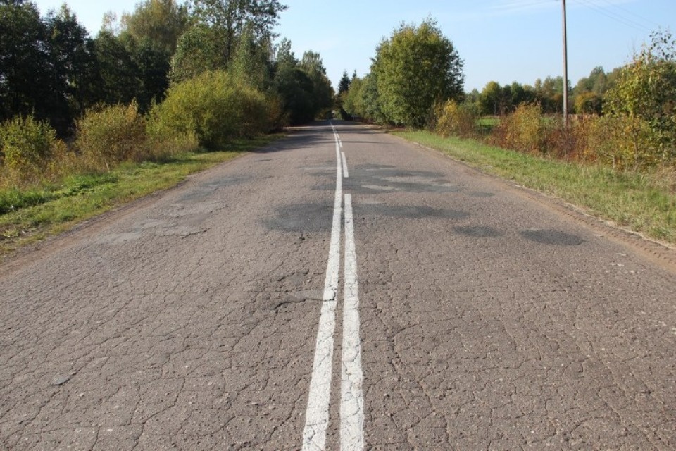 5,6 километров дороги отремонтируют в Плюсском районе