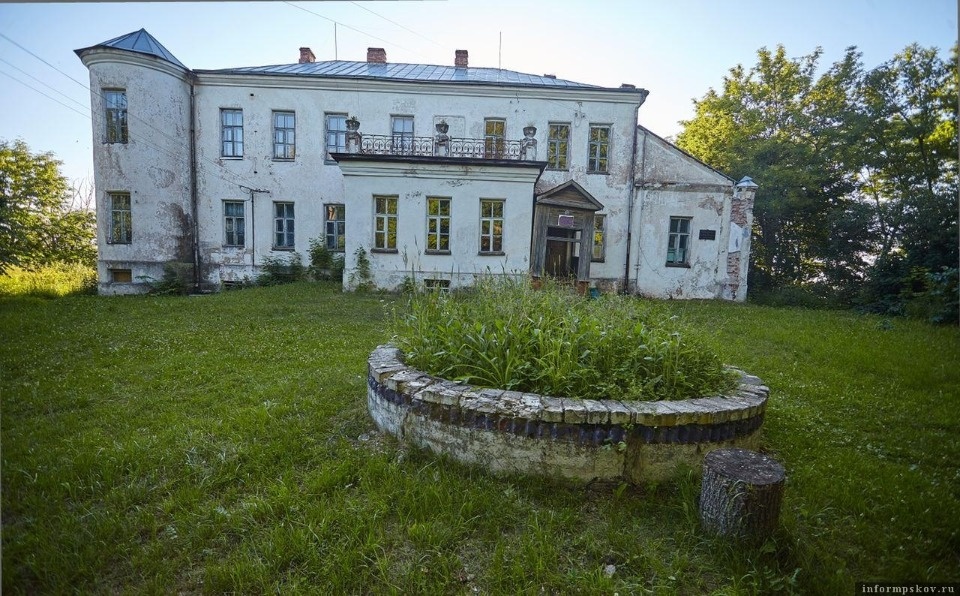 Министр культуры пообещала ускорить рассмотрение заявки по реконструкции  усадьбы Родзянко в Усвятах