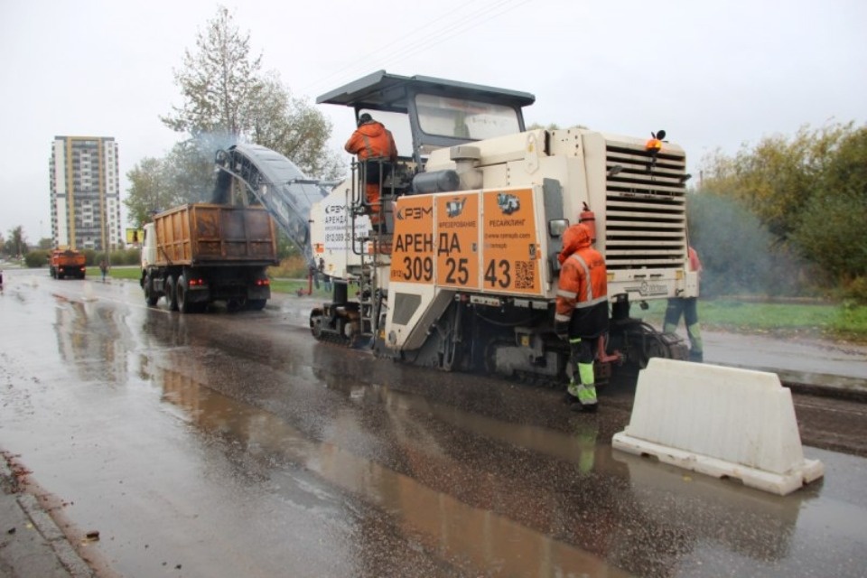 Ремонт улицы Ижорского Батальона начался в Пскове