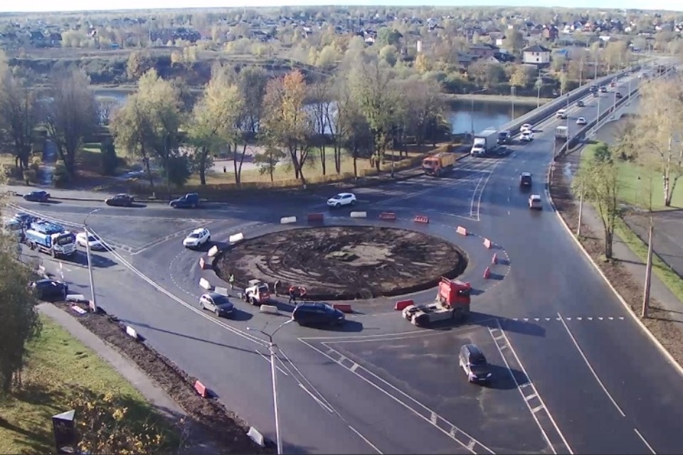 До 15 декабря отремонтируют площадь Героев-десантников в Пскове